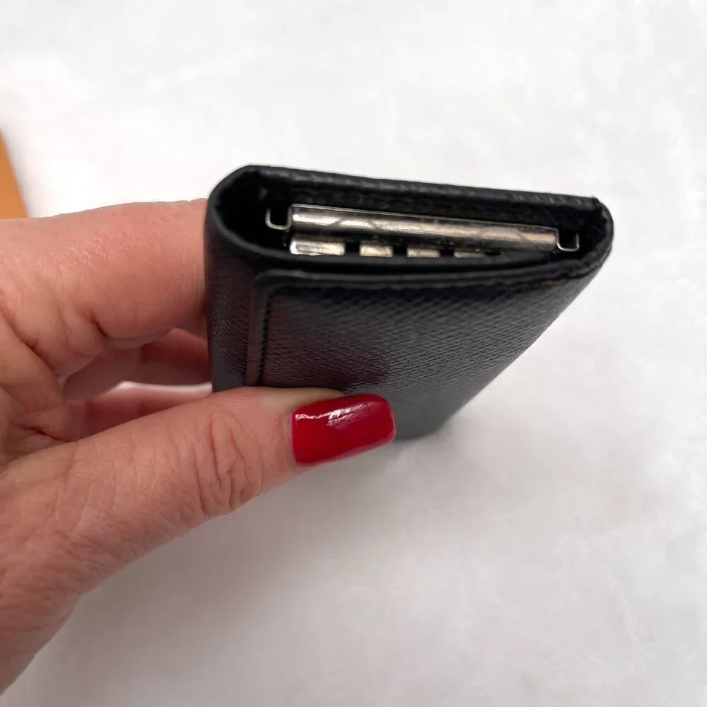 Louis Vuitton 4 Gray Multicle Taiga Black Key Case Ardoise